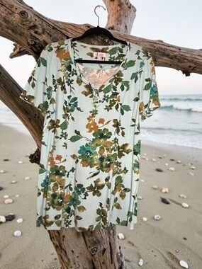 Light Mint Floral Short Sleeve Tee 100%Cotton